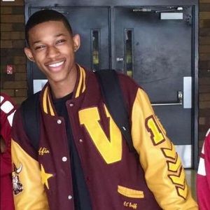 Meet your Posher, Isaiah